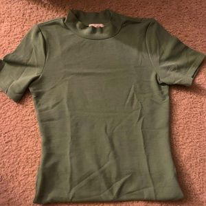 Short Sleeve Ribbed turtle neck sweater